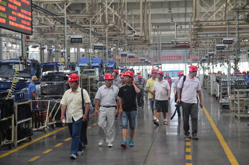 福田諸城汽車廠開啟第二批瑞沃體驗之旅，深化技術交流共謀發展